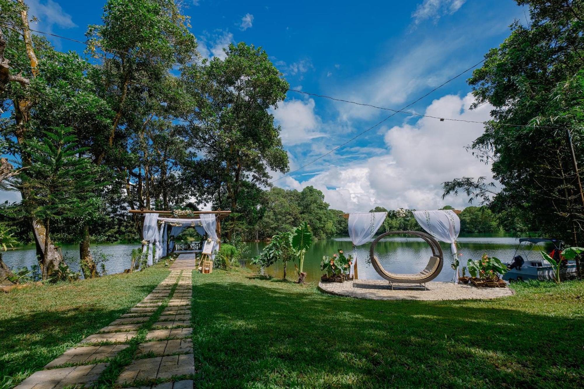 Almost Heaven Lake Resort By Cocotel Cavinti Ngoại thất bức ảnh
