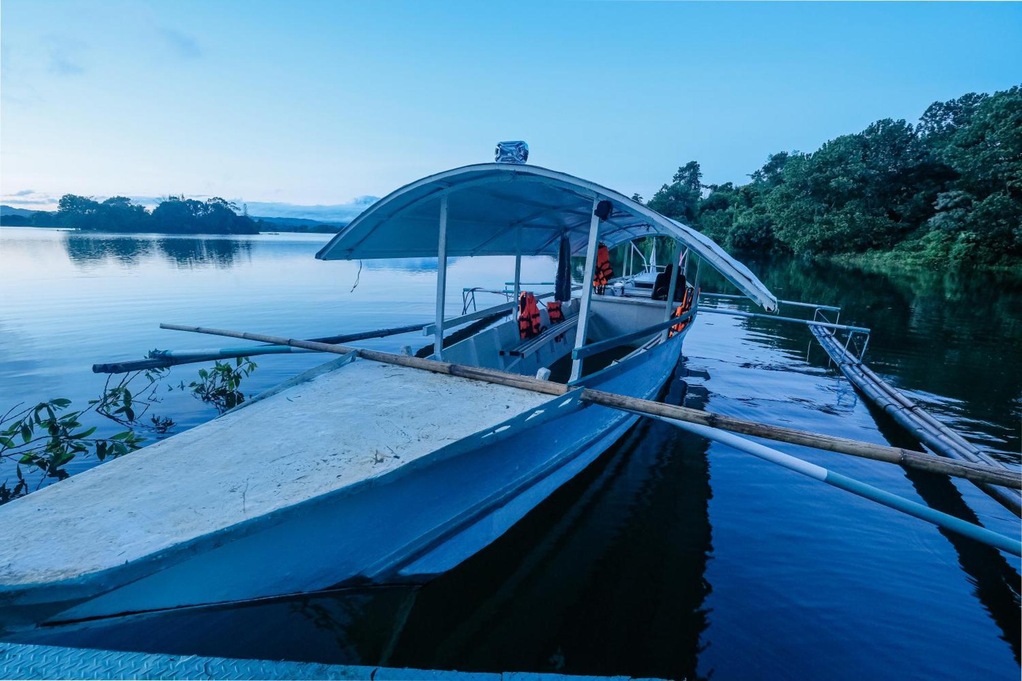 Almost Heaven Lake Resort By Cocotel Cavinti Ngoại thất bức ảnh